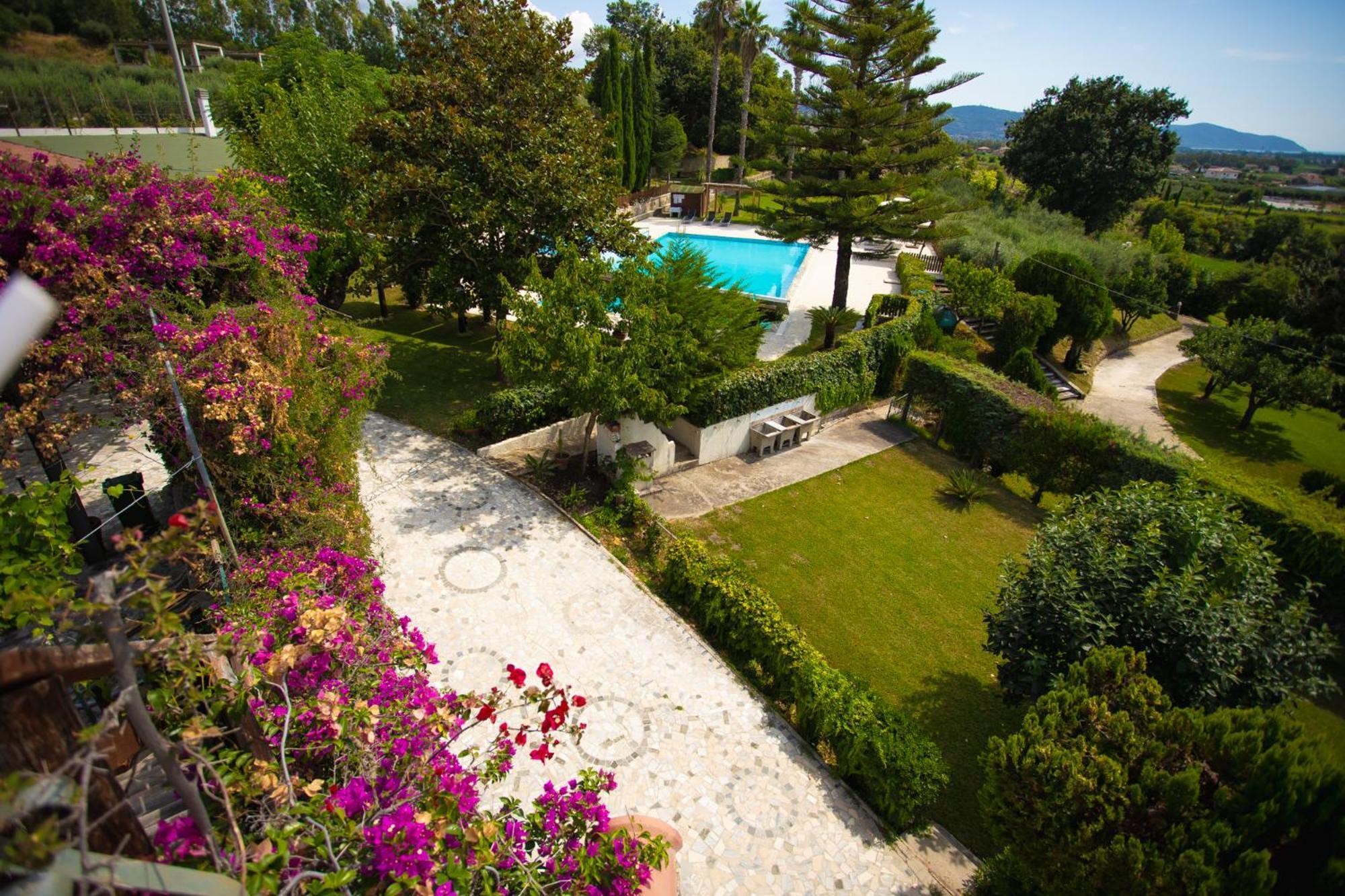 Residenza Giancesare Family Apartments Paestum Dış mekan fotoğraf